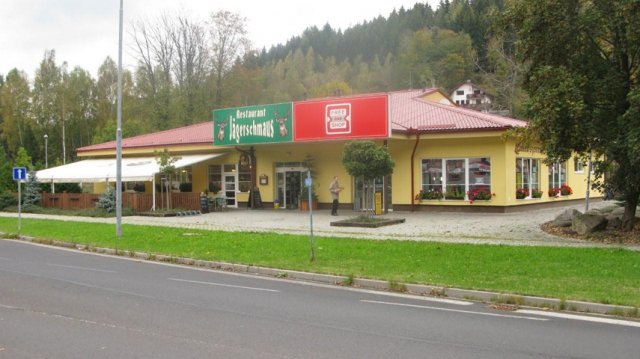 Rekonstrukce budovy - Restaurant Lovecká bašta + prodejna Free one shop